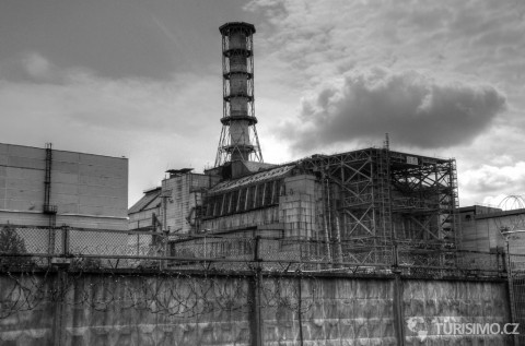 Černobyl – sarkofág elektrárny, autor: Kamil Porembiński